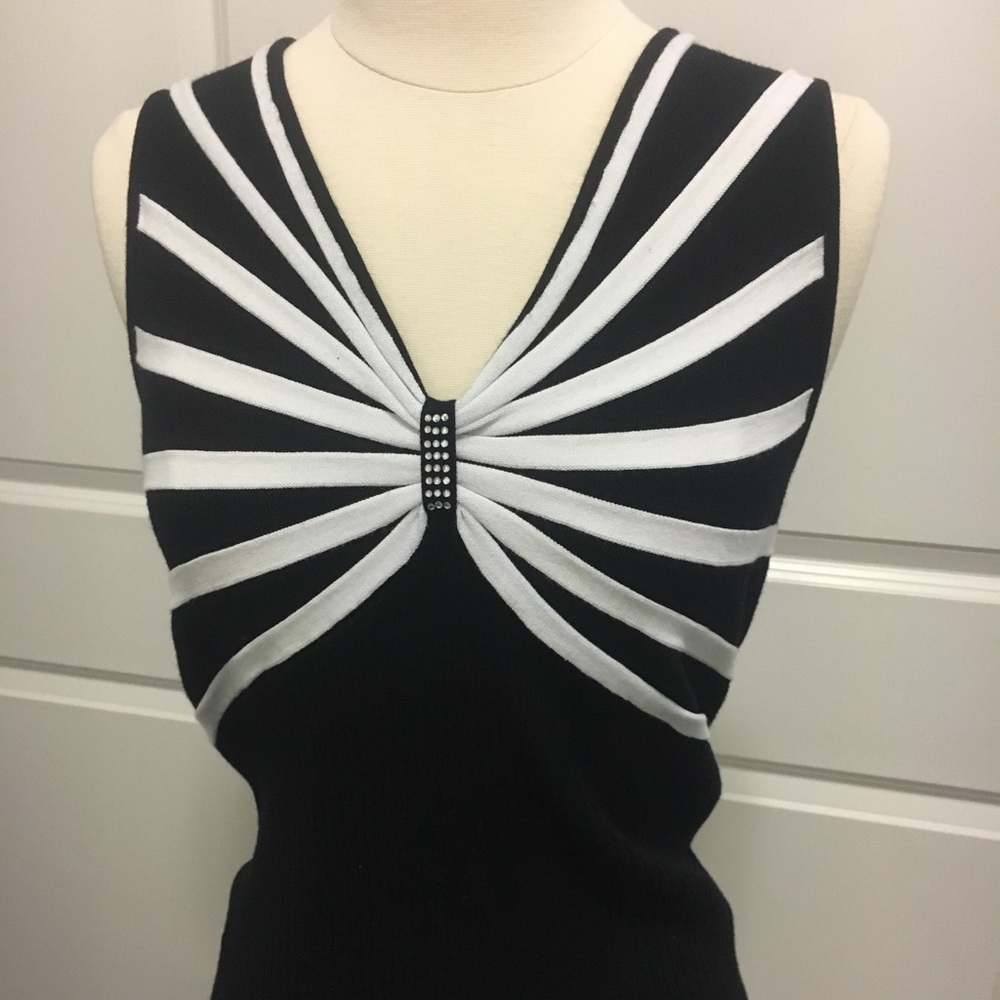 Beautiful Belldini Women’s Top.